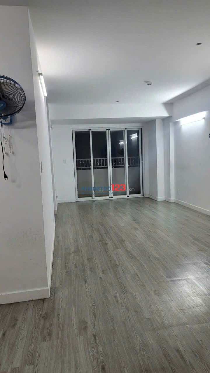 Chung cư Screc, Trường Sa, Q3: 95m2, 3p ngủ, 2wc, 14tr/th