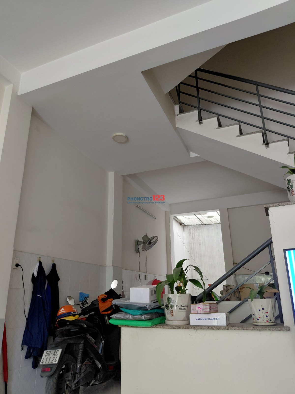 Phòng trọ 18m rộng thoáng mát gần sân bay tân sơn nhất
