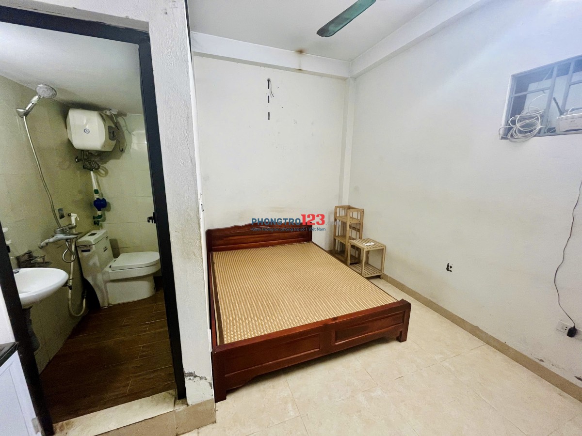 Cho thuê phòng trọ vệ sinh khép kín tại 211 Phùng Khoang