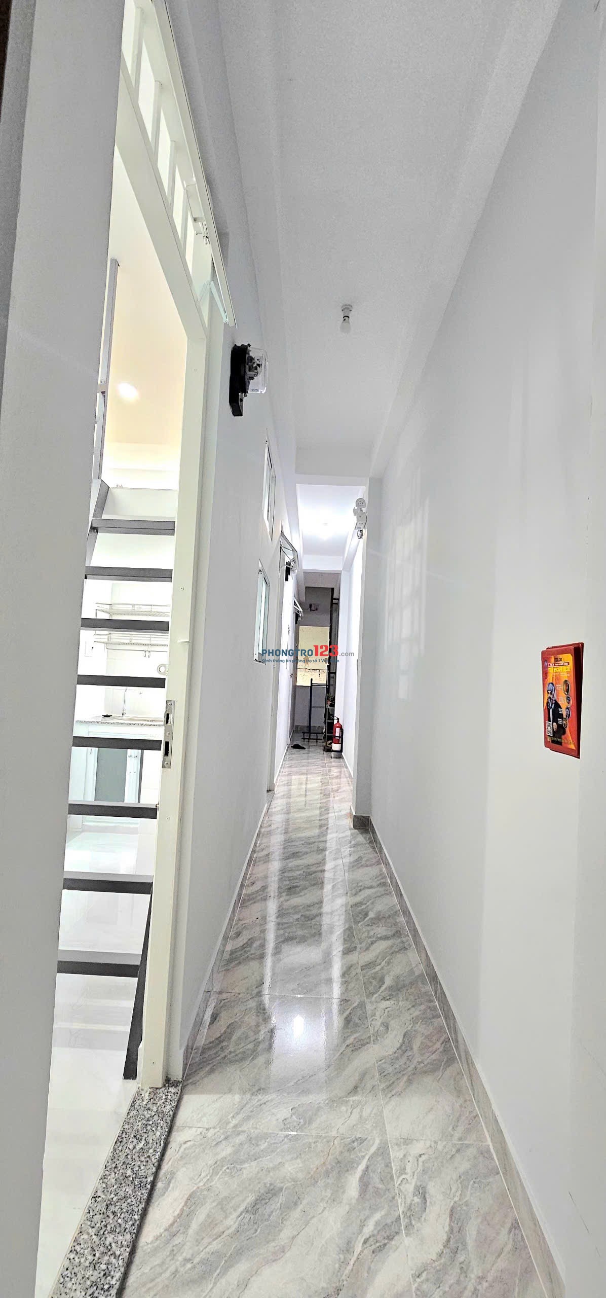 Phòng trọ bình dân Phú Nhuận, có gác, Wc