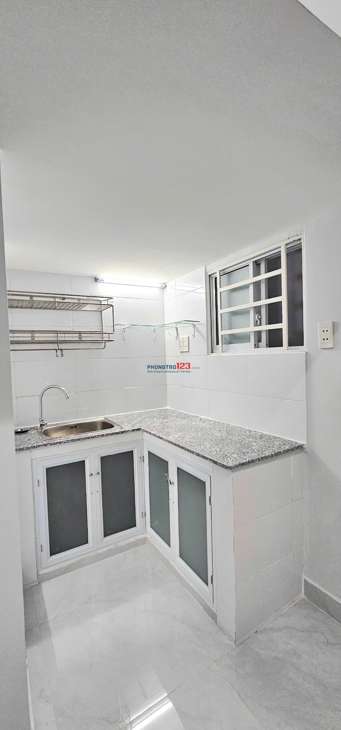 Phòng trọ bình dân Phú Nhuận, có gác, Wc