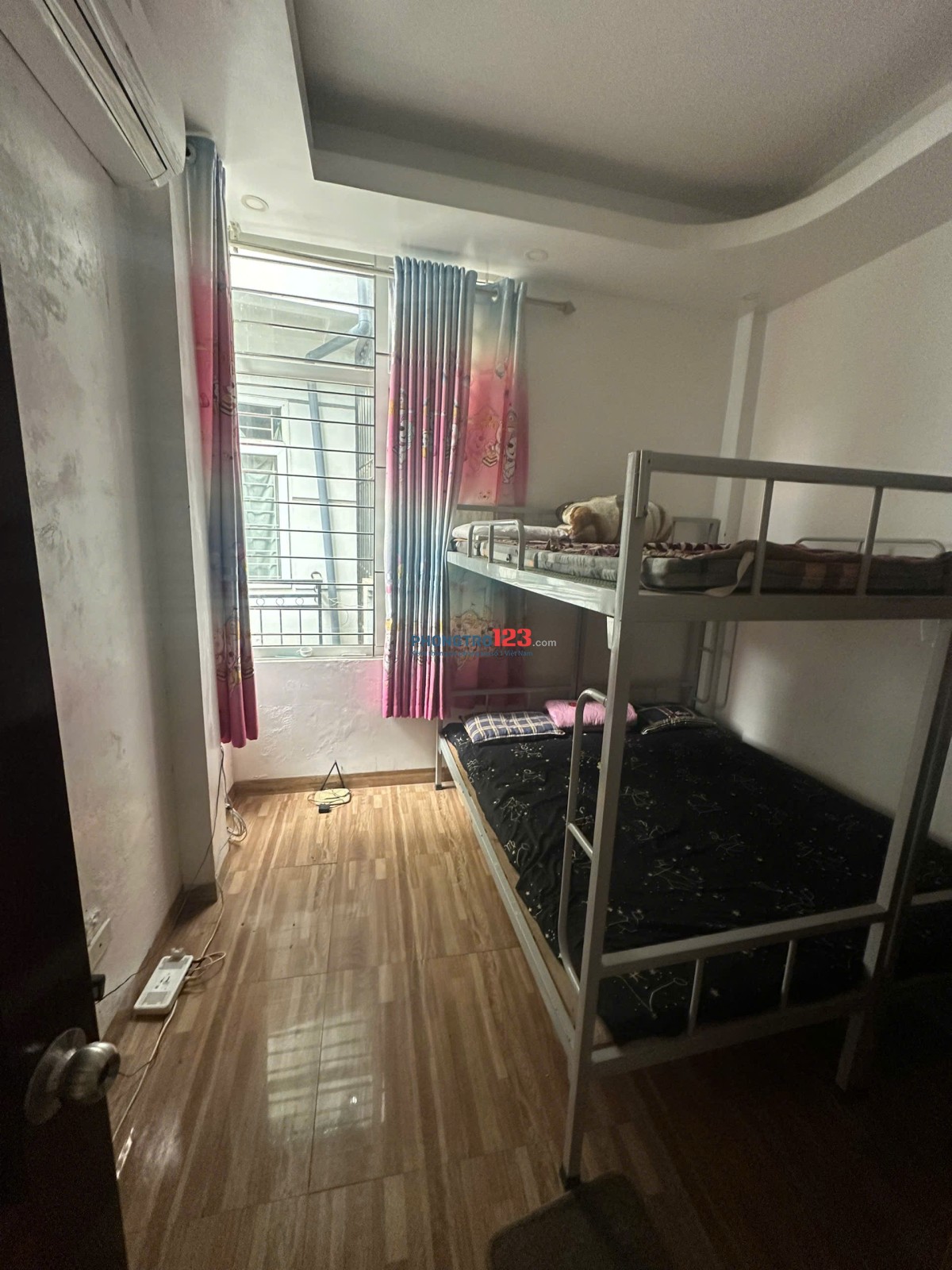 Cho thuê nhà nguyên căn để ở hộ gia đình, văn phòng hoặc dạy học