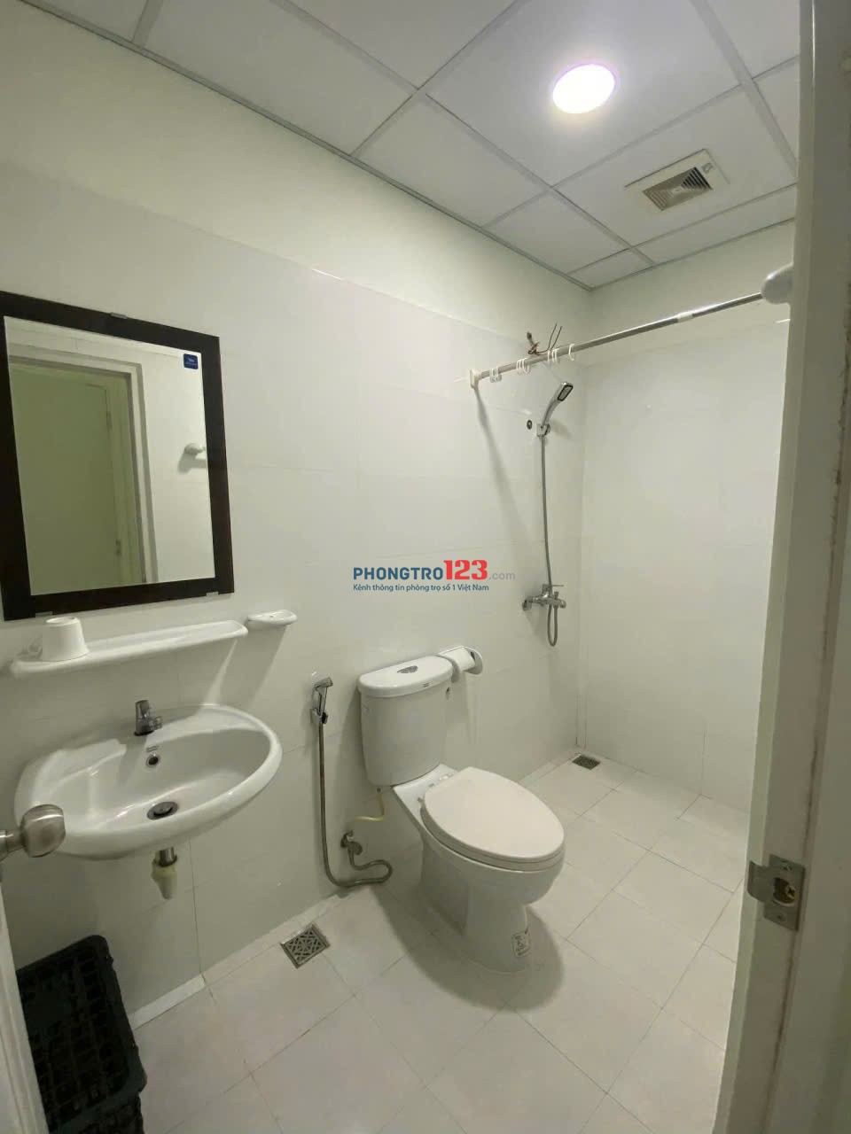 C/c Nguyễn Phúc Nguyên cho thuê căn 2p ngủ giá 12,5tr