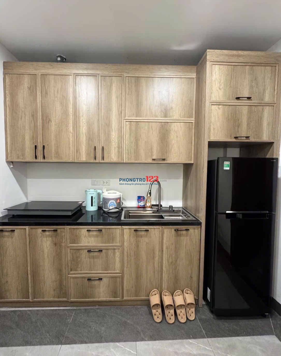 CHÍNH CHỦ CHO THUÊ CĂN HỘ 1N1K 60m2 – BẾP RIÊNG, BAN CÔNG RỘNG THOÁNG TẠI XUÂN LA, TÂY HỒ, HÀ NỘI