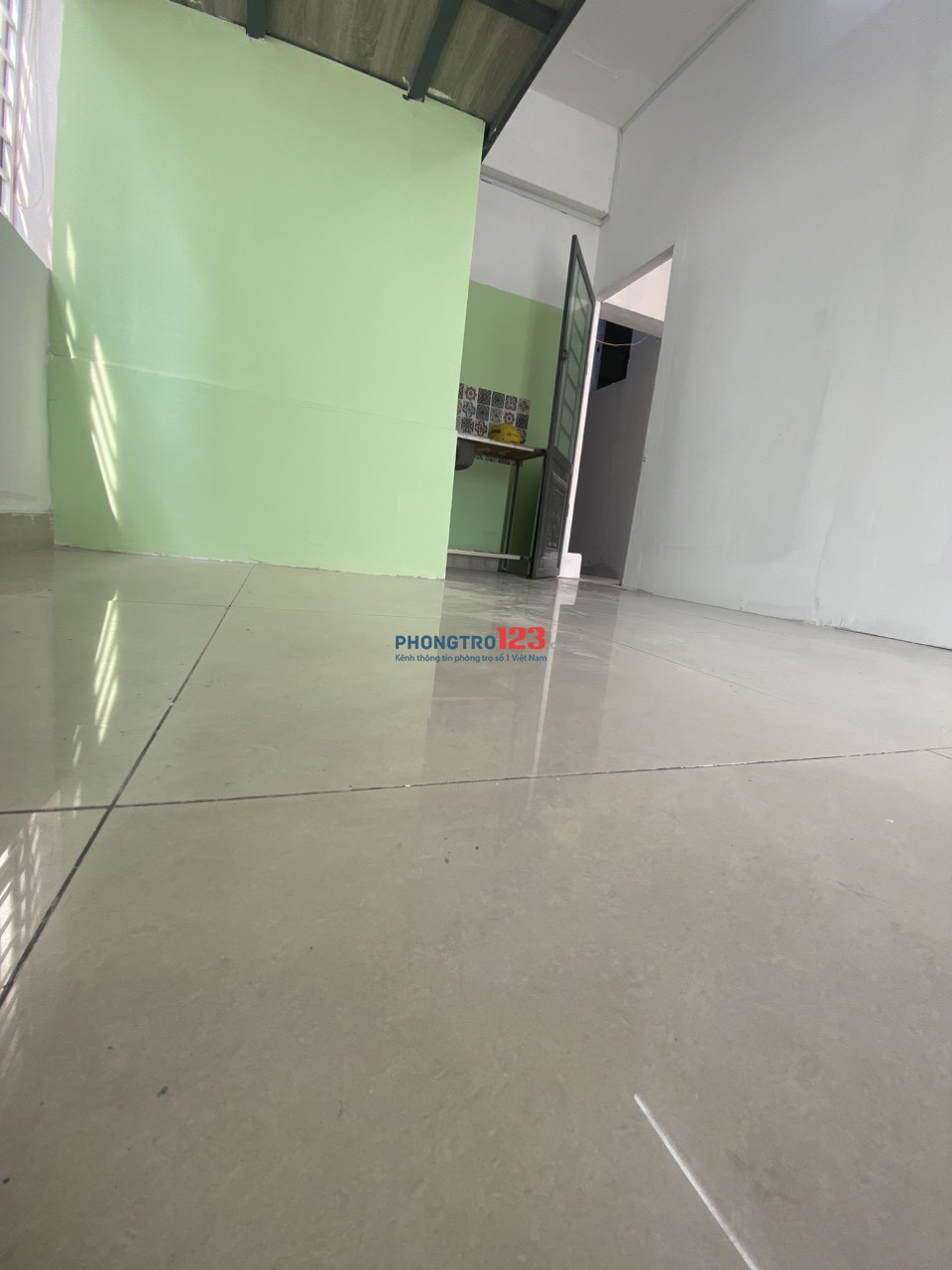 PHÒNG TRỌ BAN CÔNG CÓ GÁC , CỬA SỔ TRỜI ĐẠI HỌC VĂN HIẾN GIÁ RẺ