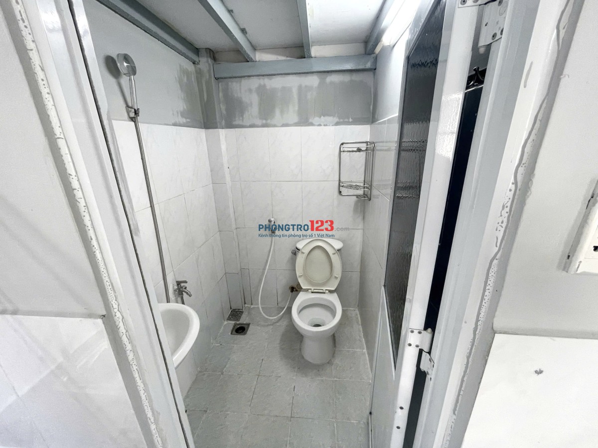 Nhà Vincom Thủ đức, Ngã Tư Thủ Đức, Cửa sổ thoáng mát, Ánh sáng tự nhiên, Giờ tự do, Máy Lạnh