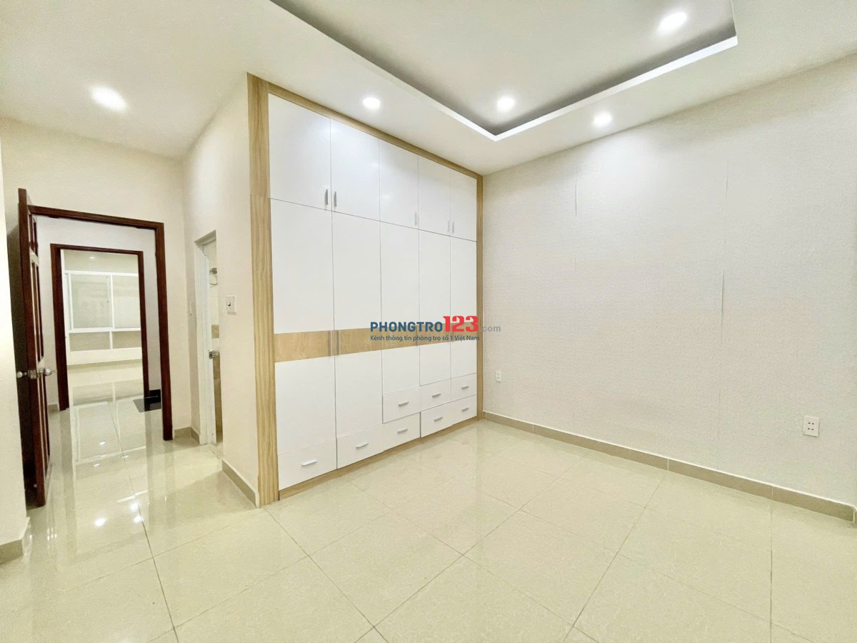 Cho thuê nguyên căn hẻm xe tải đối diện Vạn Phúc City 520/2 quốc lộ 13 chính chủ