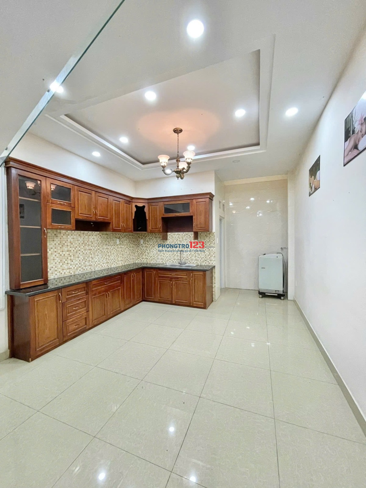 Cho thuê nguyên căn hẻm xe tải đối diện Vạn Phúc City 520/2 quốc lộ 13 chính chủ