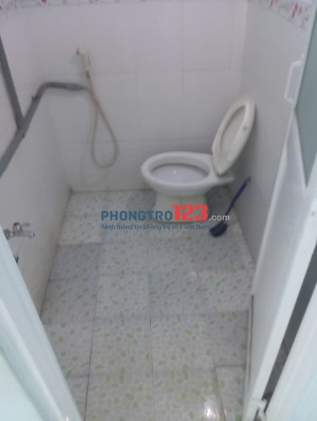 PHÒNG TRỌ 76/22/5 TÔN THẤT THUYẾT,P. XÓM CHIẾU (P16,Q4 cũ) -LẦU-18m2