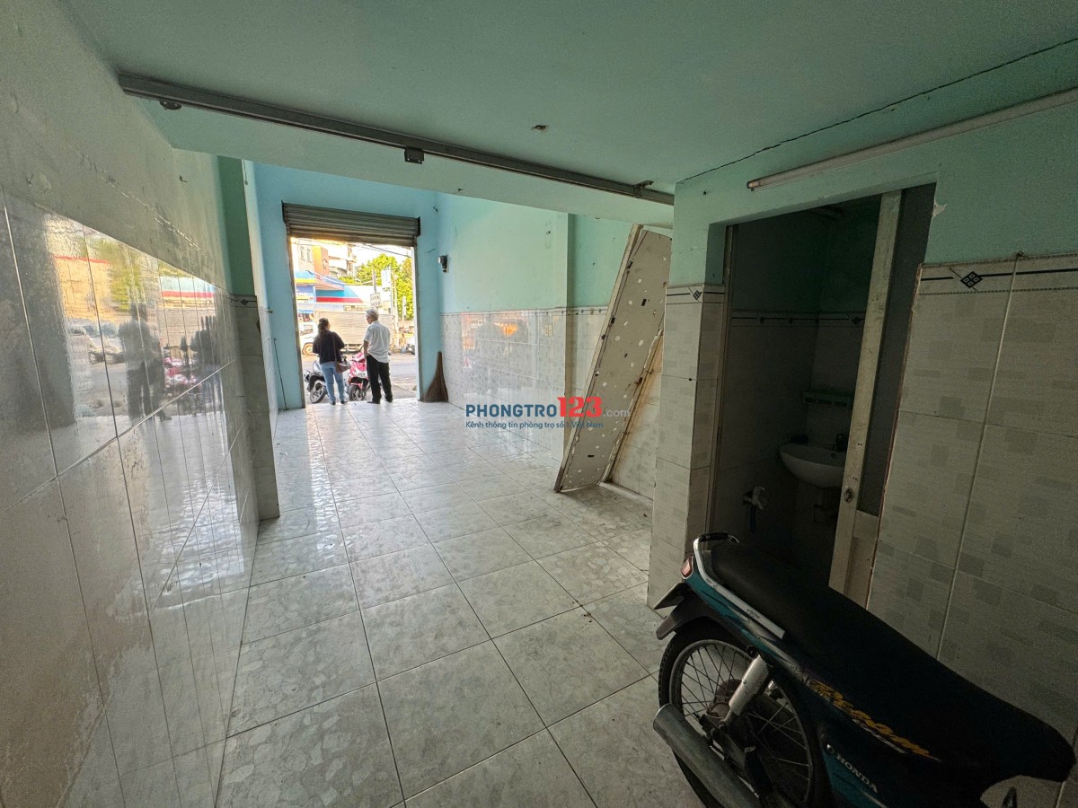 Nhà NC mặt tiền đầu đường Lã Xuân Oai - Lê Văn Việt, thuận tiện buôn bán