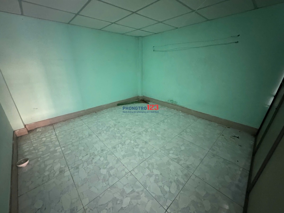 Nhà NC mặt tiền đầu đường Lã Xuân Oai - Lê Văn Việt, thuận tiện buôn bán