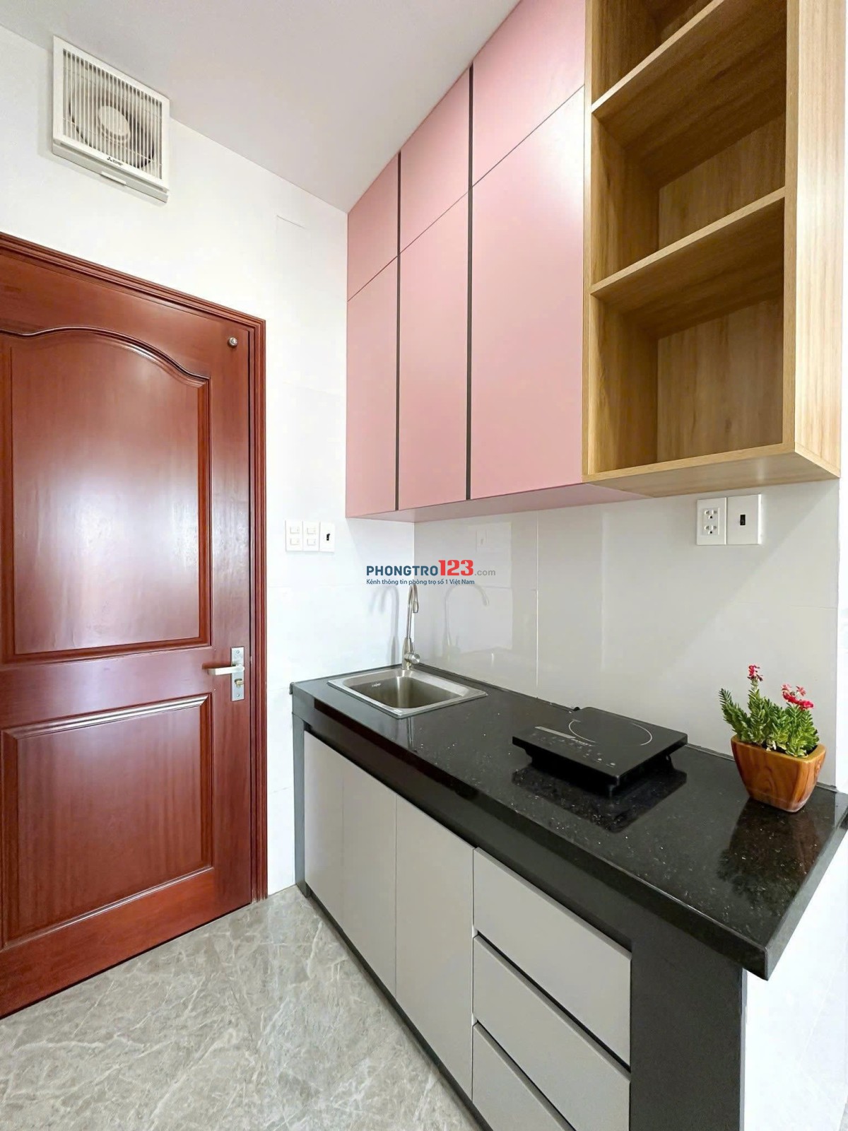 [CHO THUÊ] 1 PHÒNG NGỦ CAO CẤP FULL NỘI THẤT TẠI QUẬN 7Vị trí: Trần Xuân Soạn, Phường Tân Kiểng