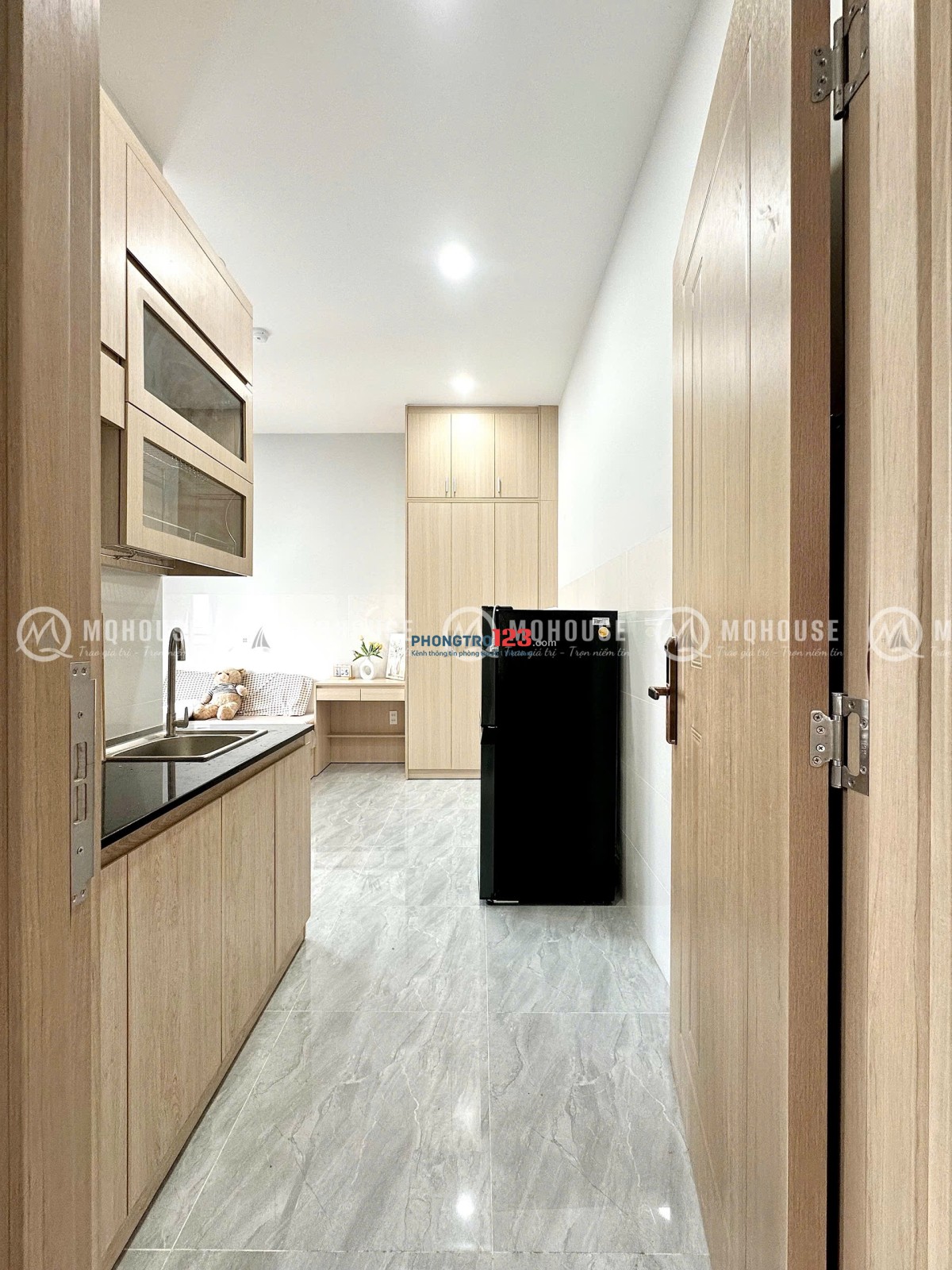 Căn Hộ Dịch Vụ mini cao cấp Full NT hiện đại ngay Lý Chính Thắng quận 3