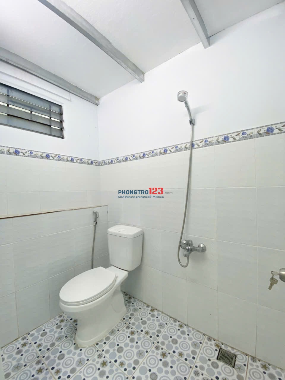 cho thuê Phòng trọ giá rẻ trên trục đường Nguyễn Duy Trinh, Gác cao 2m, thoáng mát sạch sẽ