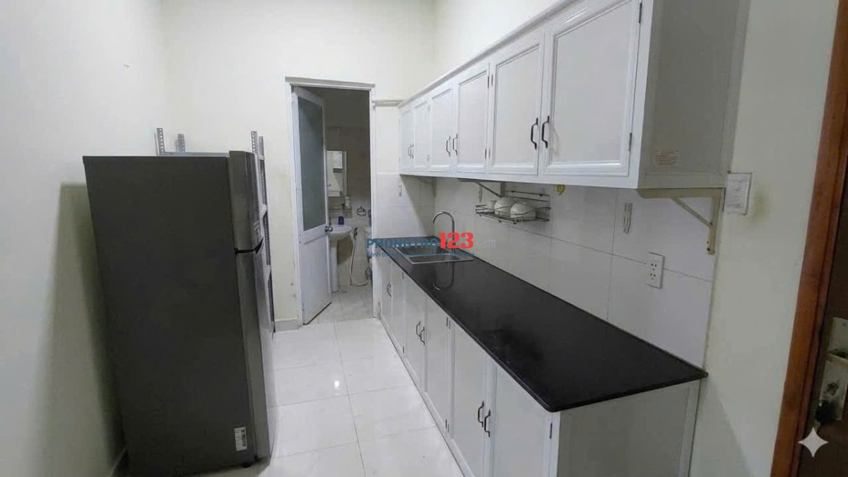 Chung cư Bưu Điện, Lý Thường Kiệt, Q11: 2p ngủ, 85m2, 11,5triệu