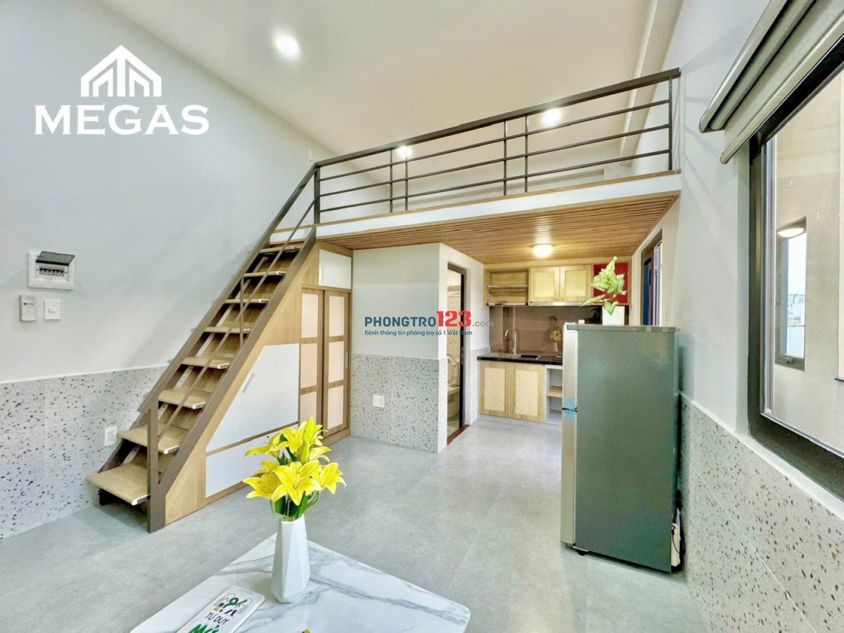 CHDV FULL NỘI THẤT - BANCONG - DT 35M2- NGAY TRUNG TÂM Q10