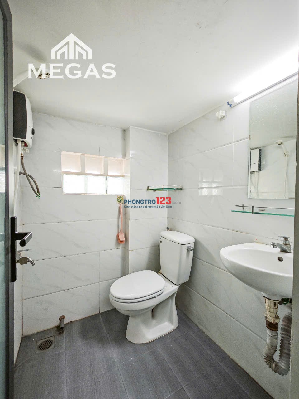 Trống Sẵn Phòng Gác Cao, Cửa Sổ Thoáng giá tốt, cạnh cầu Phú Mỹ, KCX Tân Thuận, Lotte Mart, UFM, TDT