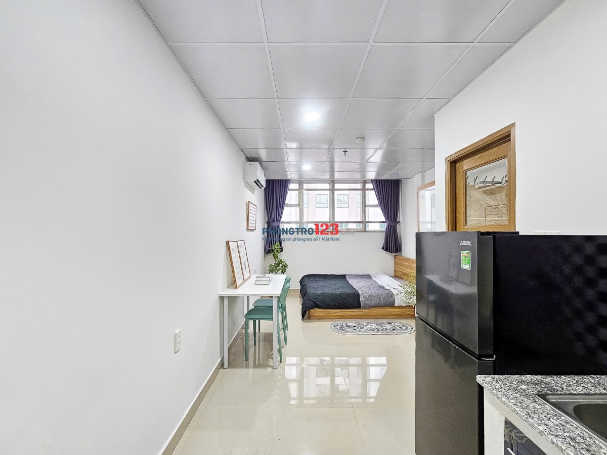 CĂN STUDIO ĐẦY ĐỦ TIỆN NGHI - CÓ BAN CÔNG THOÁNG MÁT