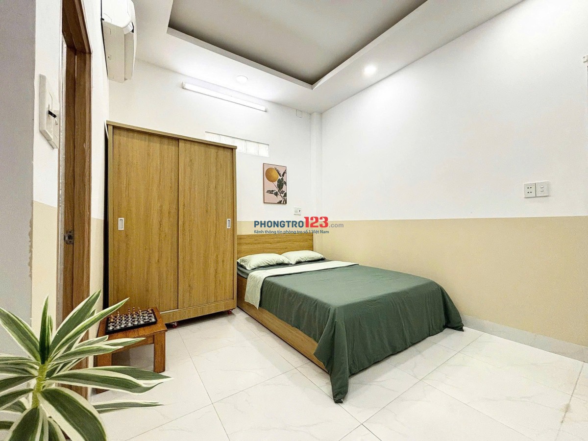 Cho Thuê Phòng Bình Thạnh gần chợ Bà Chiểu tiện đi quận 1, 5.5tr, ban công thoáng, máy giặt riêng