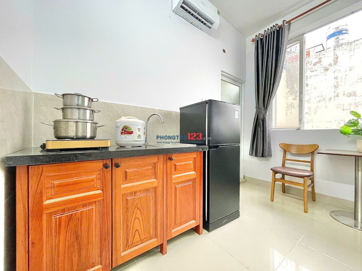 Phòng Cửa Sổ Lớn Thoáng Mát gần ĐH Văn Lang - Cầu Bình Lợi