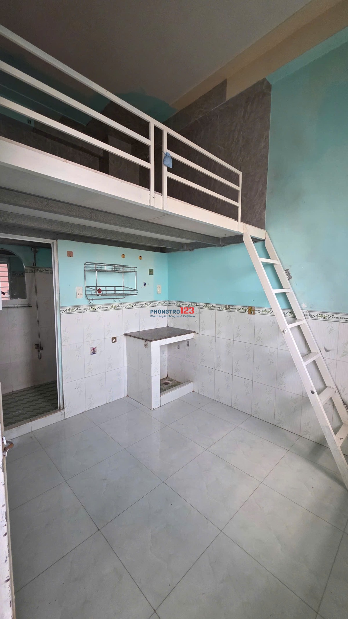 Phòng 170/1C vườn lài ( P. Phú Thọ Hoà) gác máy lạnh