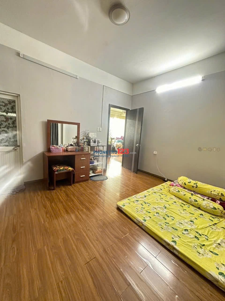 Chung cư Ngô Gia Tự, Q10: 2p ngủ, full NT, 75m2, 11,5triệu