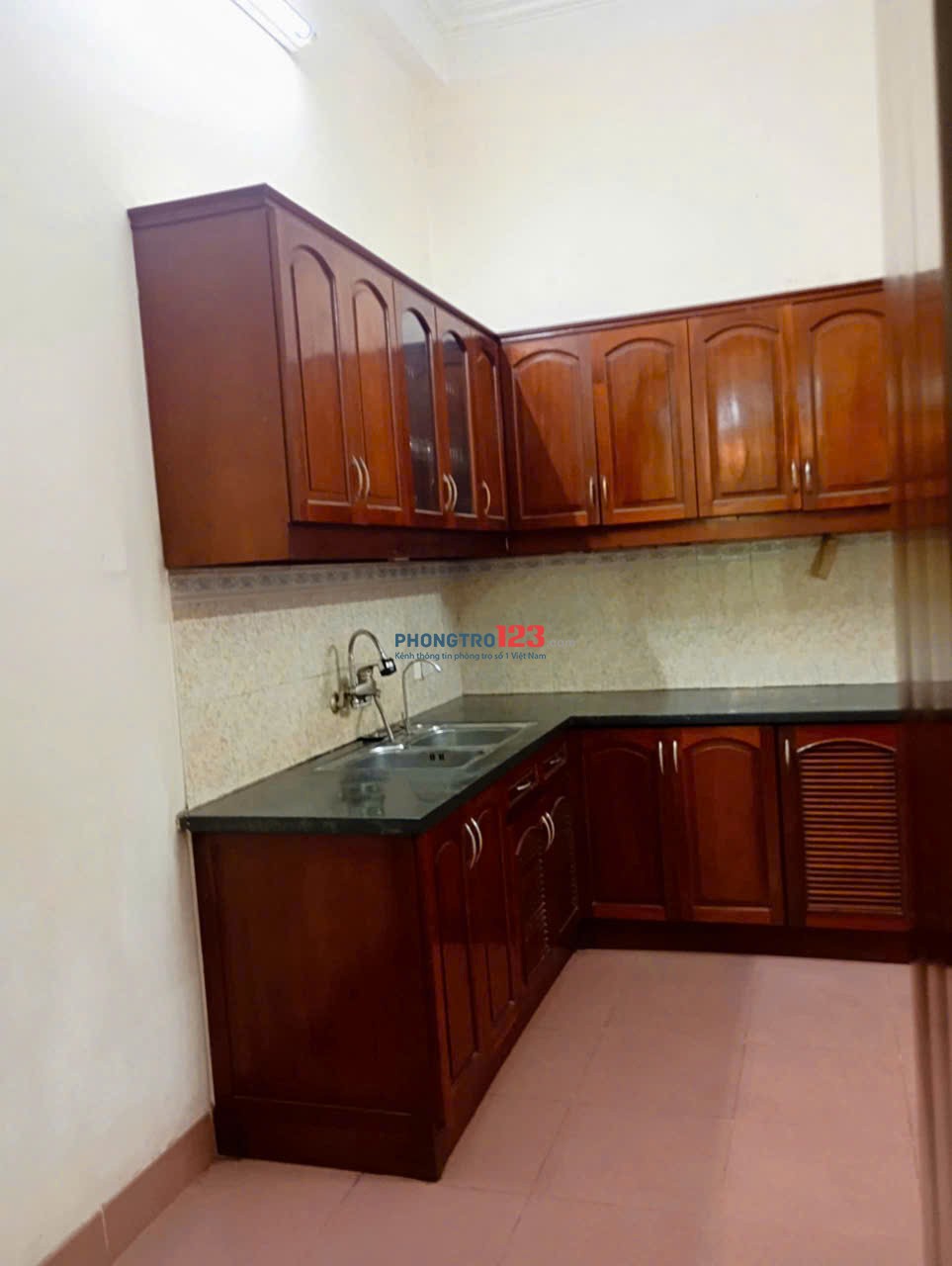 Chỉ 9 triệu thuê VP, tầng 1, 71 Đặng Thùy Trâm, DT 61m2, đắc địa, sát ngã 5