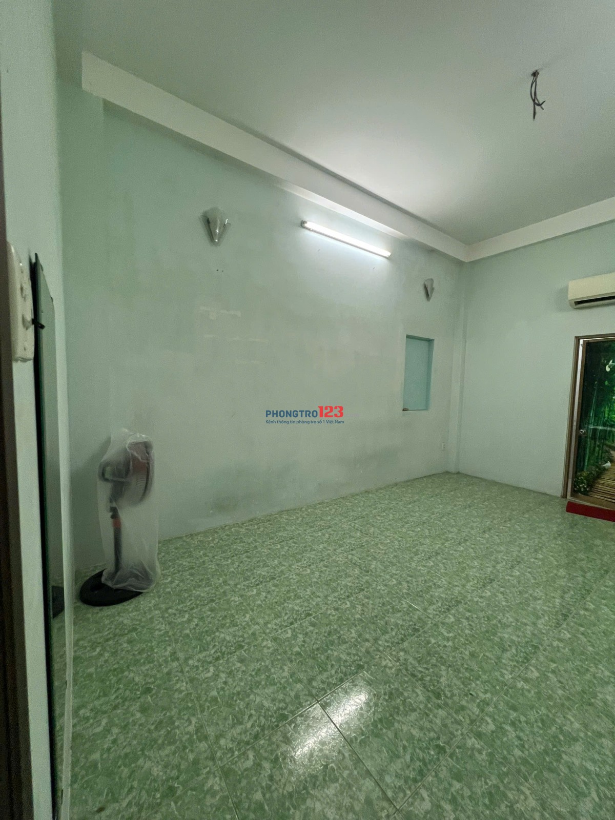 Cho thuê phòng Studio - Gần Phan Xích Long - Đường Ô Tô Lớn