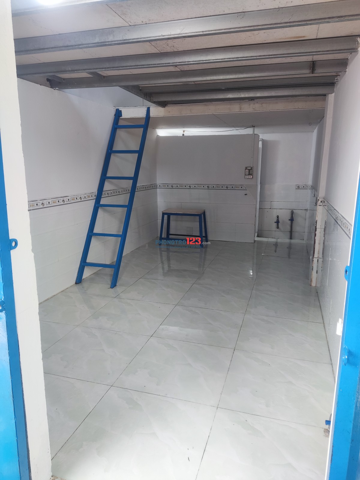 Phòng trọ đối diện cổng CVPM Quang Trung đường Tô Ký, Q12