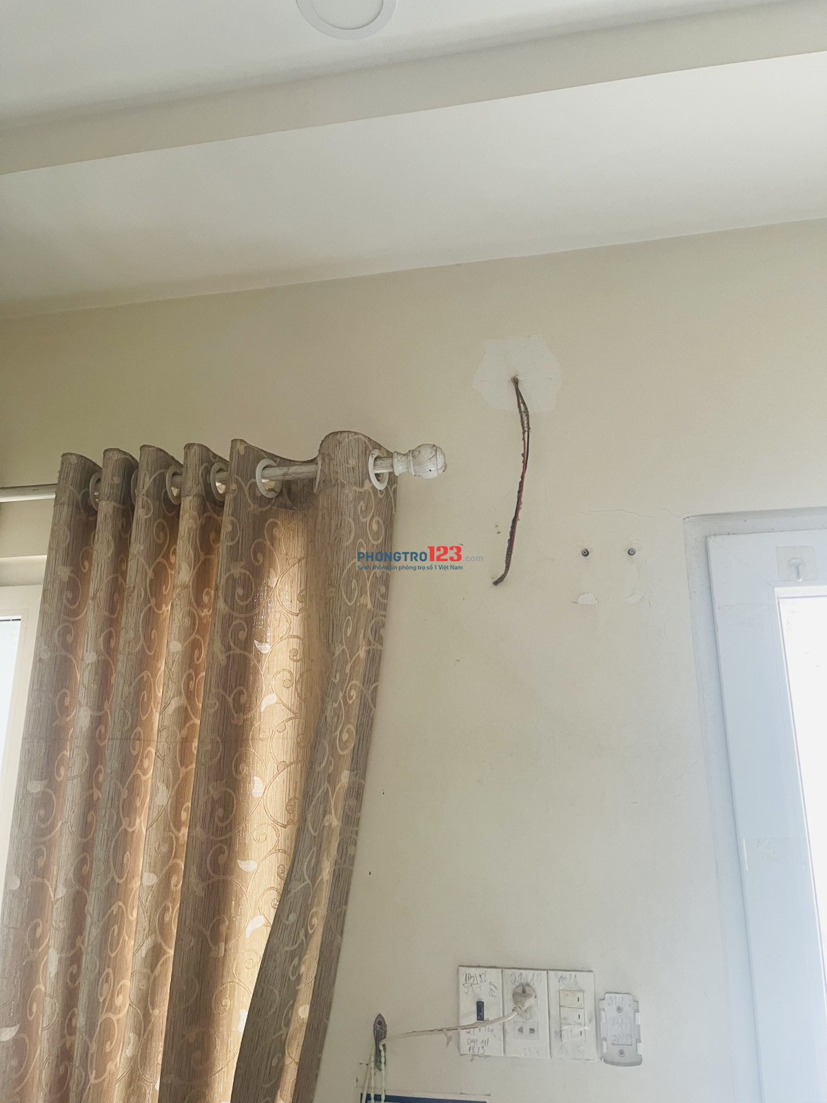 TÌM NỮ Ở GHÉP PHÒNG 4TR CHIA 2, ĐẦY ĐỦ NỘI THẤT, CÓ MÁY LẠNH
