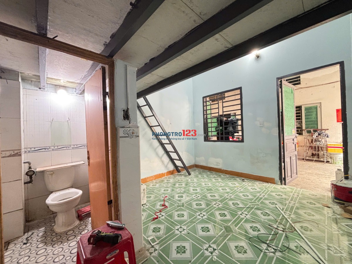 Phòng trọ CÓ GÁC - GIÁ RẺ - ở được 3 4 người ngay Thạnh Xuân, Quận 12