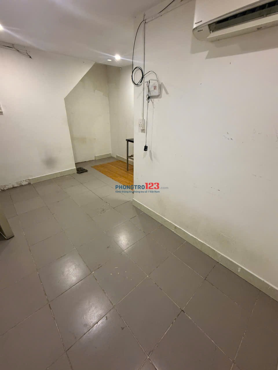 Phòng máy lạnh 2,5 triệu Đường Nguyễn Văn Linh Quận 8