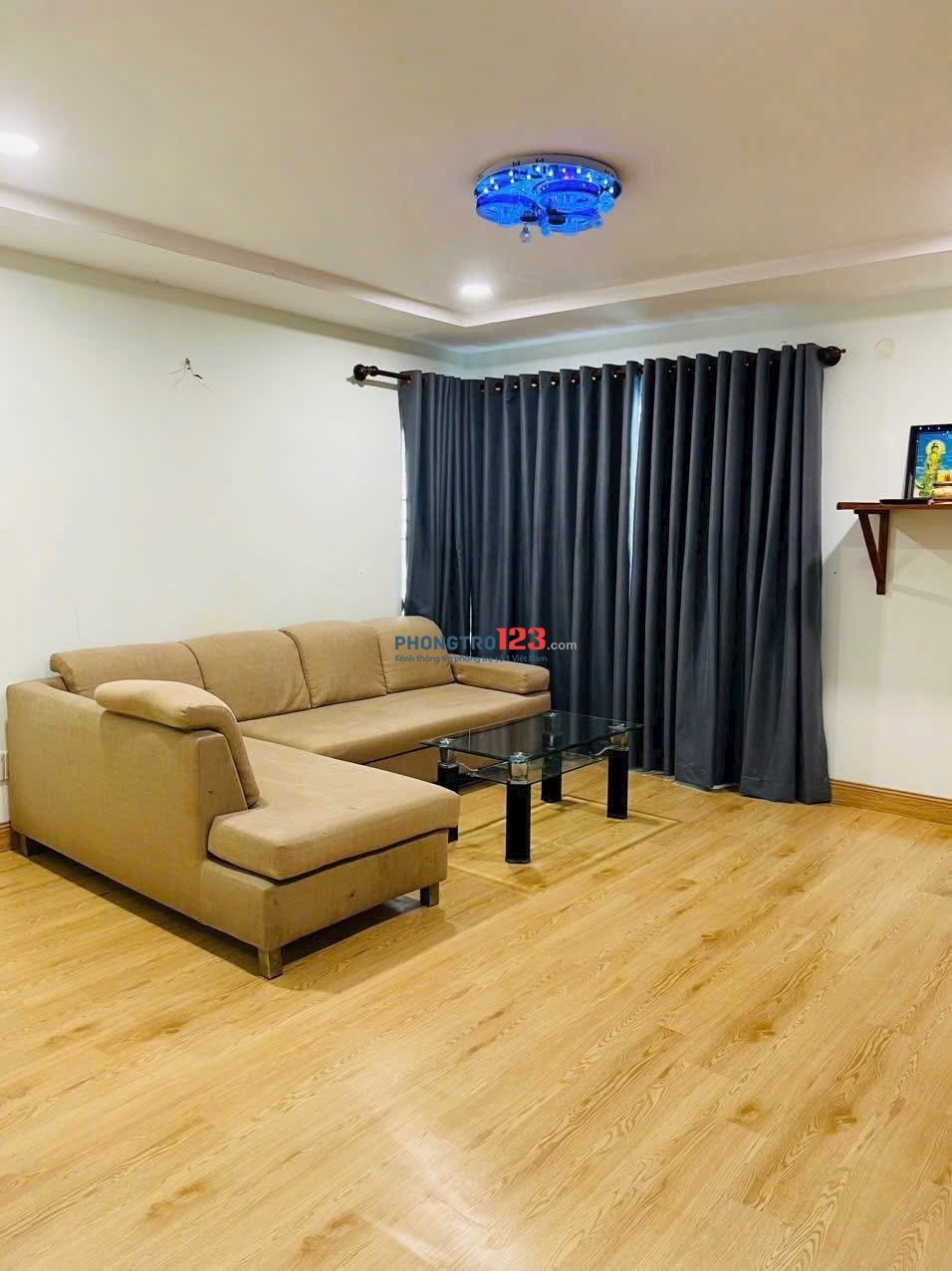 Chung cư 590 CMT8, Quận 3: 85m2, 2p ngủ, 11triệu, ban công