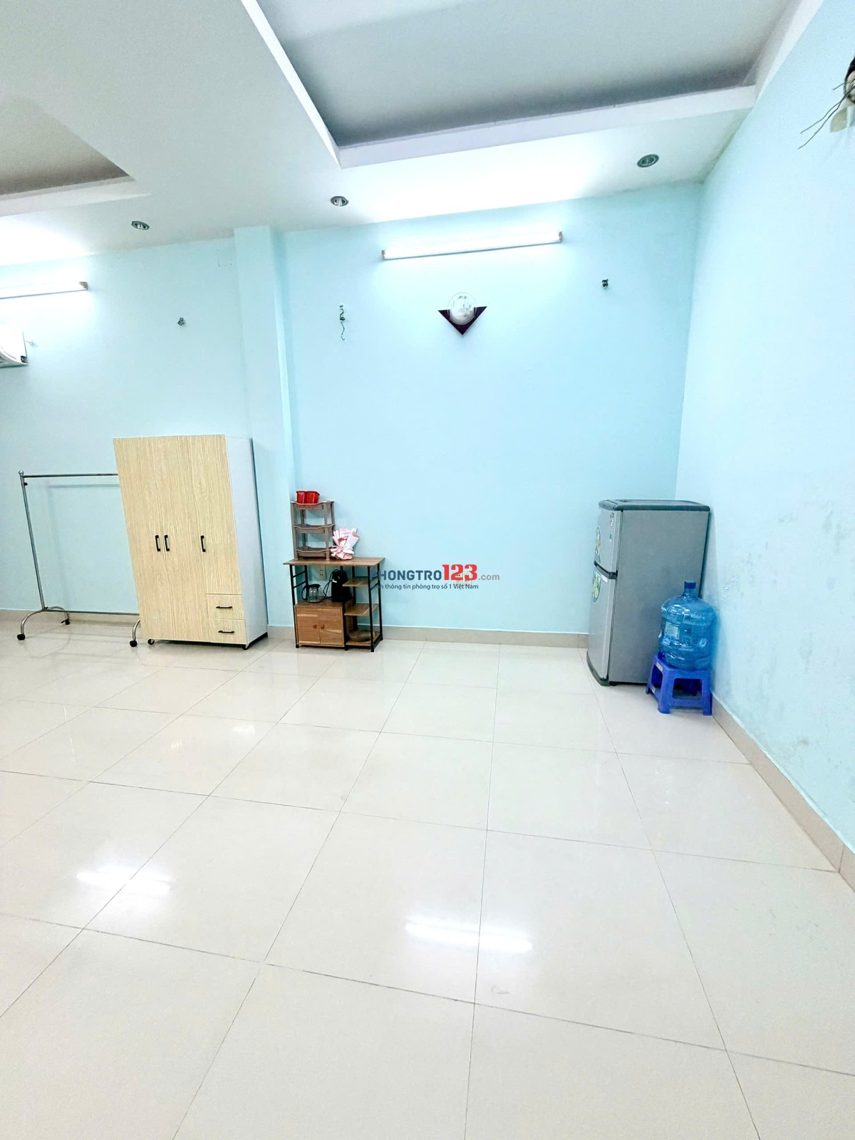 Trọ 1PN 40m2 - Ban Công - WC riêng quận 2