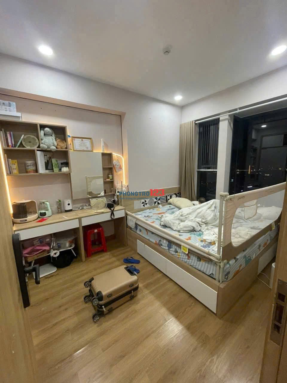 Chung cư Sơn Kỳ 2, DC13, TP: 90m2, 3p ngủ, NT mới, 11tr/th