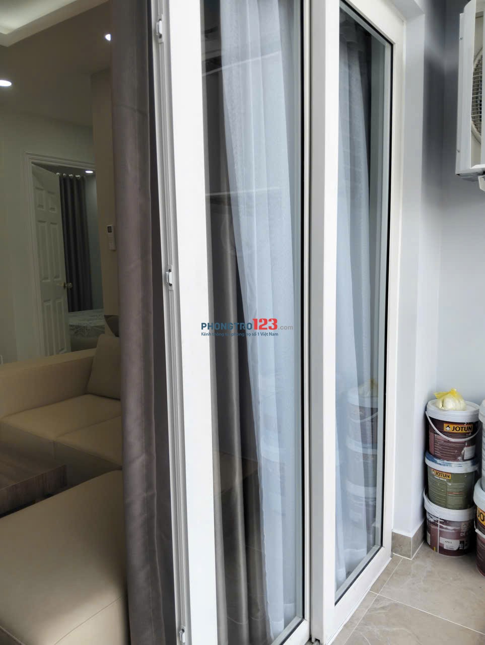 Cho thuê căn hộ 3p ngủ C/c Phúc Yên giá 11tr/th. có nội thất