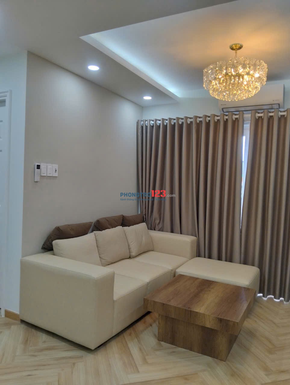 Cho thuê căn hộ 3p ngủ C/c Phúc Yên giá 11tr/th. có nội thất