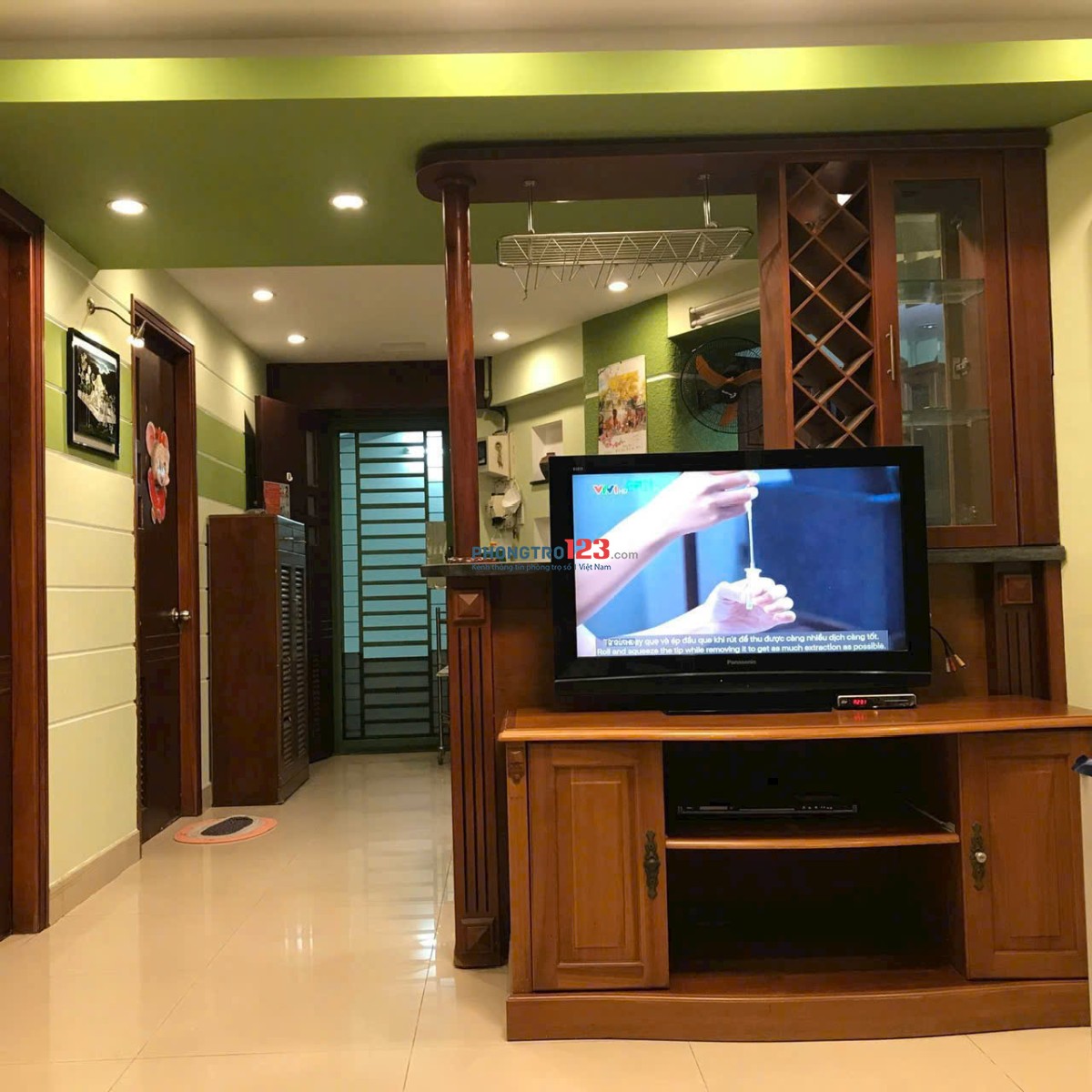 Chung cư Nhiêu Tứ - Phú Nhuận căn 2p ngủ,có nội thất 9tr