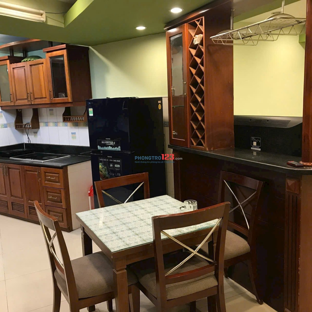 Chung cư Nhiêu Tứ - Phú Nhuận căn 2p ngủ,có nội thất 9tr