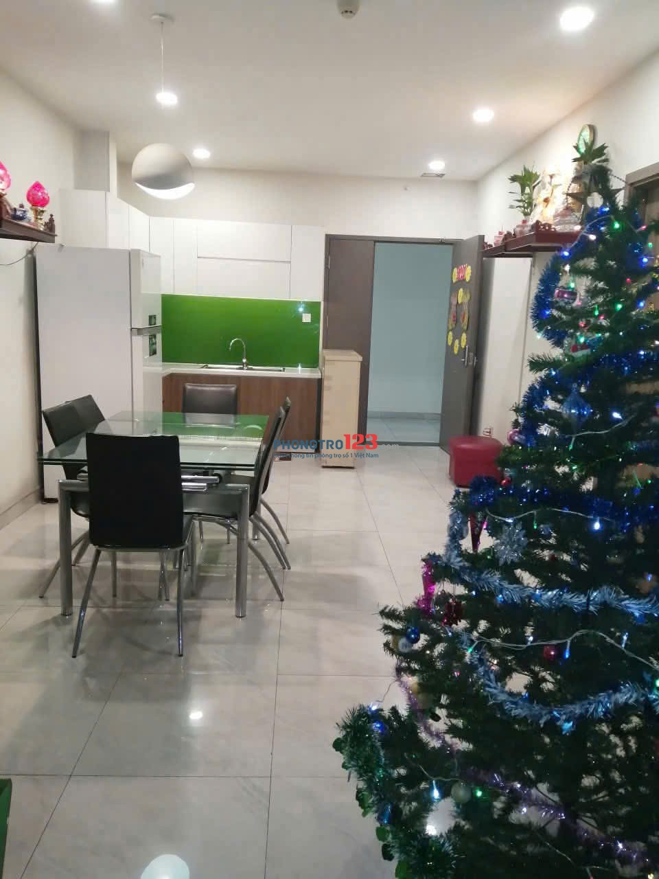 Chung cư Satra, Phan Đăng Lưu, PN: 90m2, 2p ngủ, NTCB, 15tr/tháng