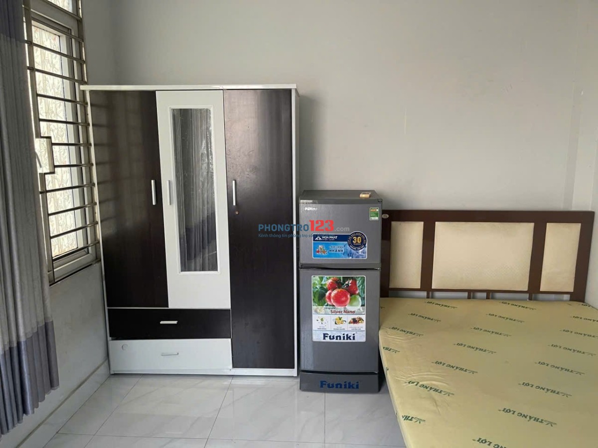 Cho thuê phòng cửa sổ - Full nội thất - Gần Cầu Thị Nghè, Ngã Tư Hàng Xanh