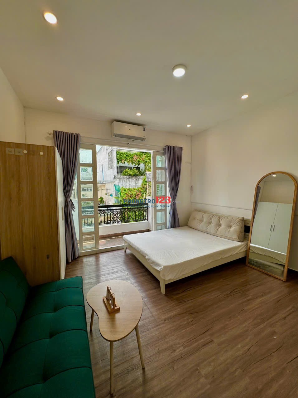 Căn studio full mới 99% full nội thất, gần cv lê văn tám, cv gia định