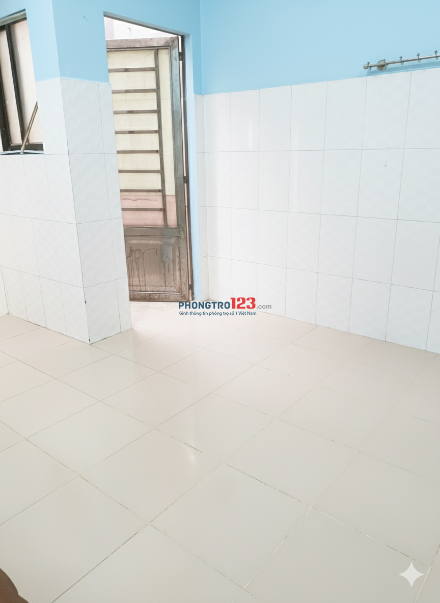 Nhà 1 trệt 1 lầu 32m2 tại quận 8 gần chợ và trường học