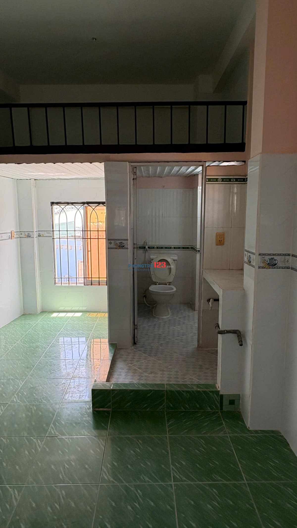 Phòng trọ quận 10 đường CMT8 (gần sân khấu Lan Anh)