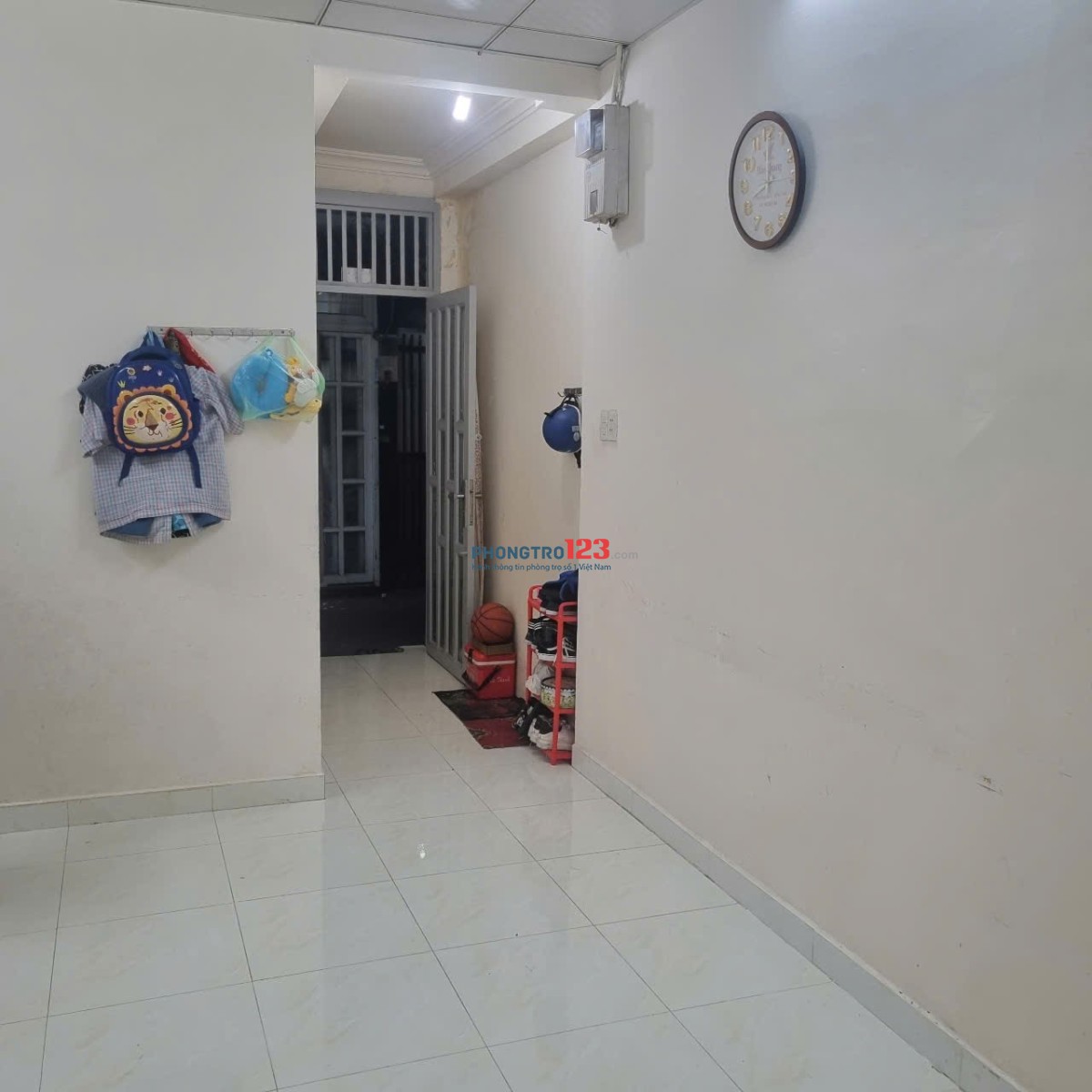 Cho Thuê Nhà Nguyên căn quận 1 gần Phan Xích Long