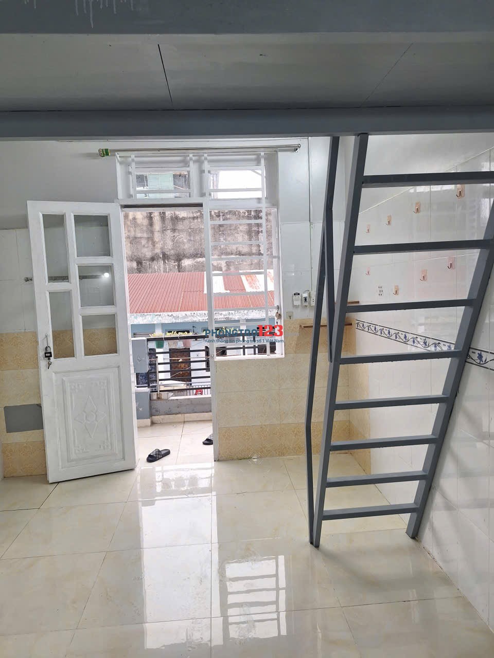 Cho nữ thuê phòng trọ Gần Đại Học Văn Lang, HUB, IUH. Đầy Đủ Tiện Nghi, Sạch Sẽ, An Toàn, Tiện Lợi.