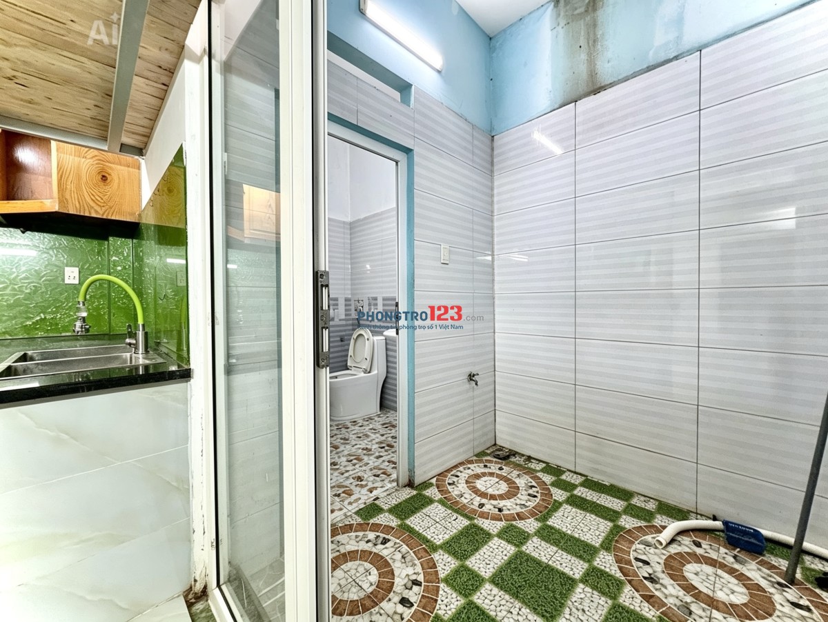 Giảm 500k, CHDV trệt gần ngã tư 4 xã, giếng trời, Tô Hiệu, Hoà Bình, Lũy Bán Bích