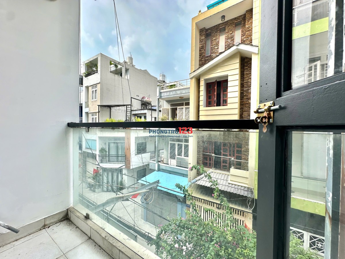 Phòng trọ có gác, ban công,full nội thất, phan văn trị, gần Đh văn lang