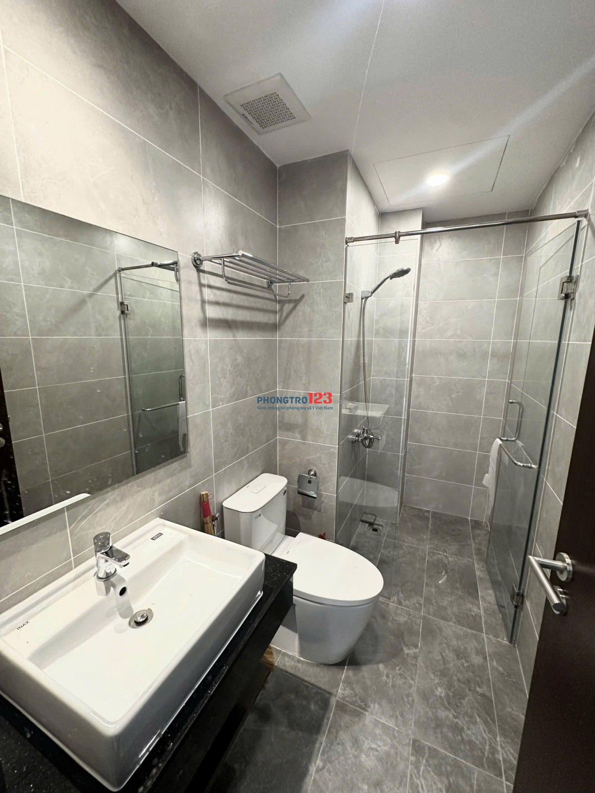 Căn hộ Satra Eximland 2 phòng ngủ, 97m2, giá 17tr/th