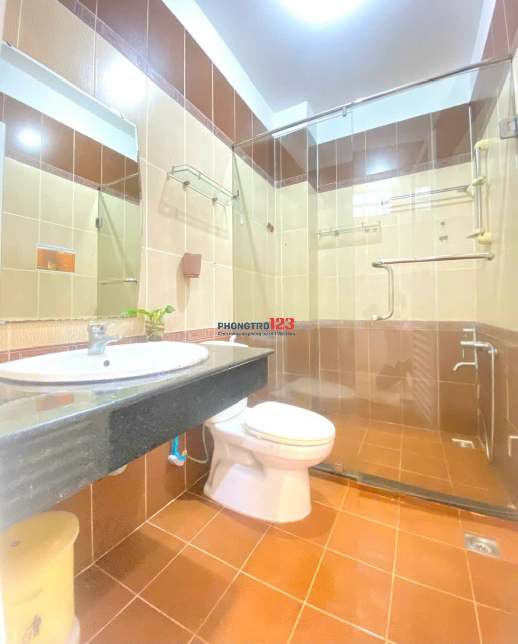 CĂN HỘ 2PN - Cửa sổ - Khu nấu ăn riêng Hồ Văn Huê PN